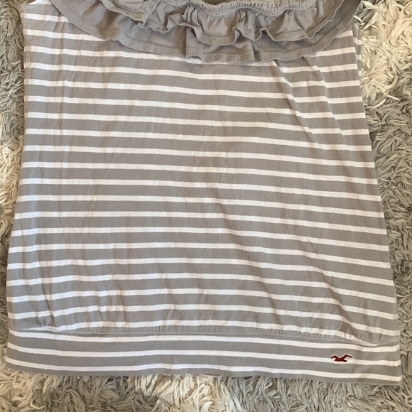 Hollister Gray and White Striped Tank Top. Size L. - Picture 5 of 10
